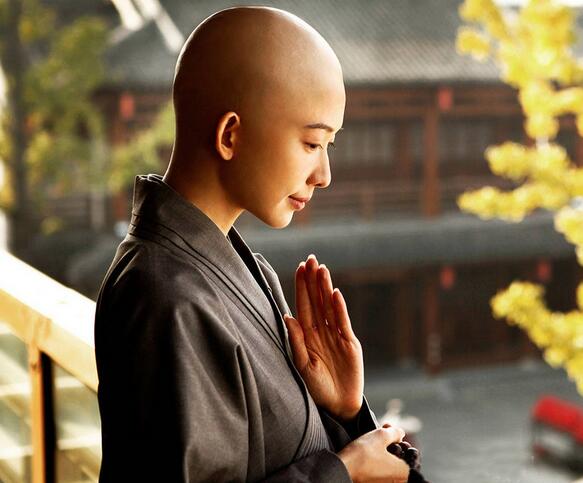 明贤法师:女子剃度出家真的不利于佛法长存吗? - 华人