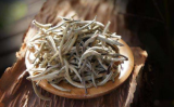 新白茶要如何存成老白茶?白茶的仓储方法 新白茶要如何存成老白茶?白茶的仓储方法