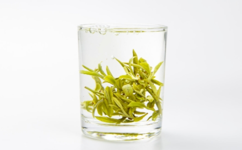 绿茶含有维生素C吗？喝绿茶能补充维生素吗？